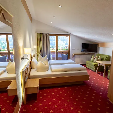 Hotel Arnika Garni 4*